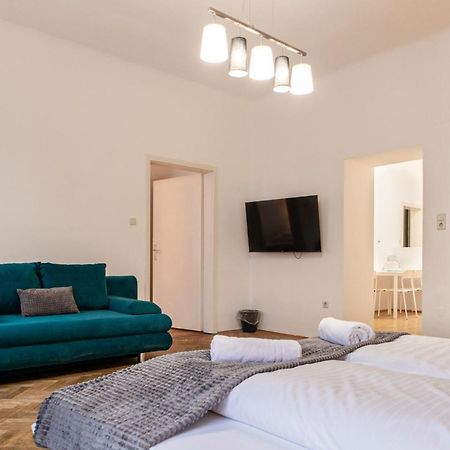 Spacious 2Br Apt.-Near Wiener Stadthalle Екстер'єр фото