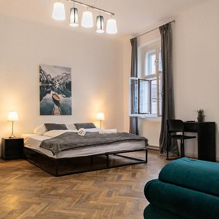 Spacious 2Br Apt.-Near Wiener Stadthalle Екстер'єр фото