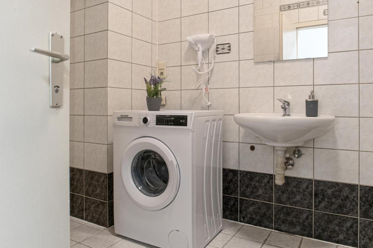 Spacious 2Br Apt.-Near Wiener Stadthalle Екстер'єр фото