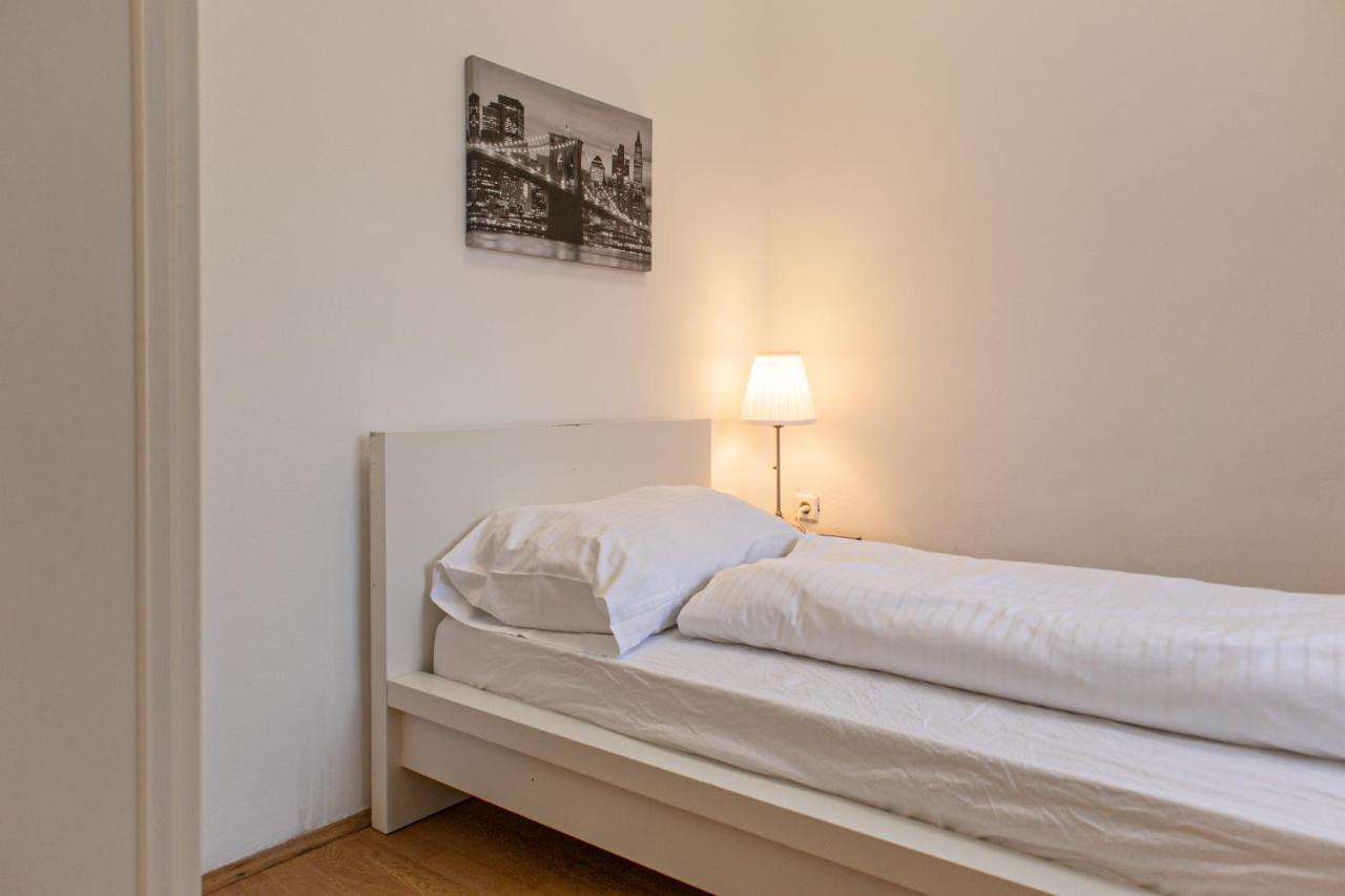 Spacious 2Br Apt.-Near Wiener Stadthalle Екстер'єр фото