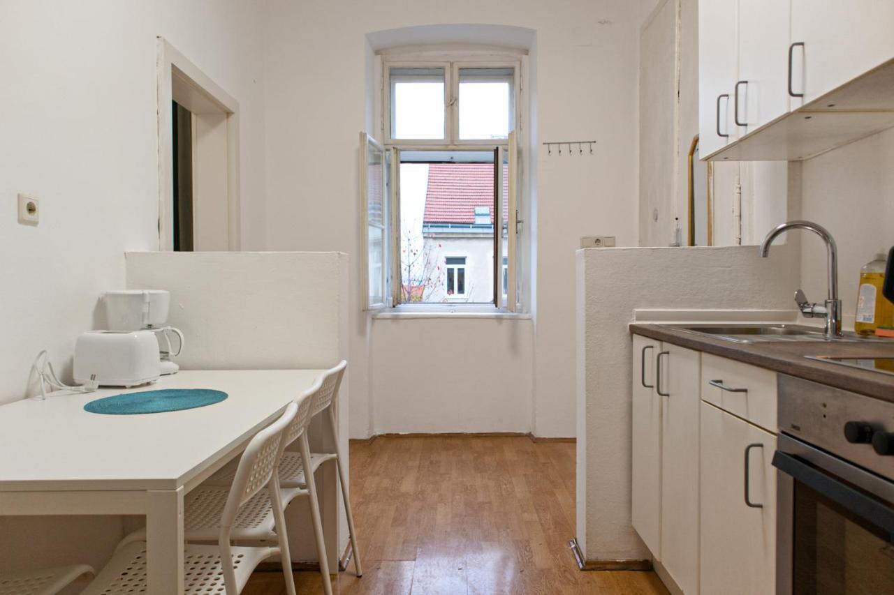Spacious 2Br Apt.-Near Wiener Stadthalle Екстер'єр фото