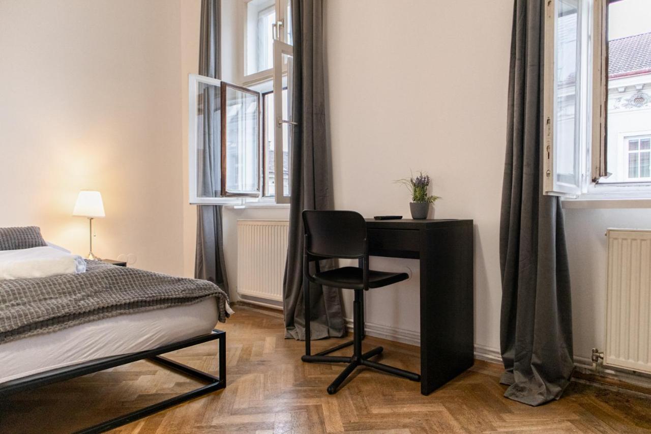 Spacious 2Br Apt.-Near Wiener Stadthalle Екстер'єр фото